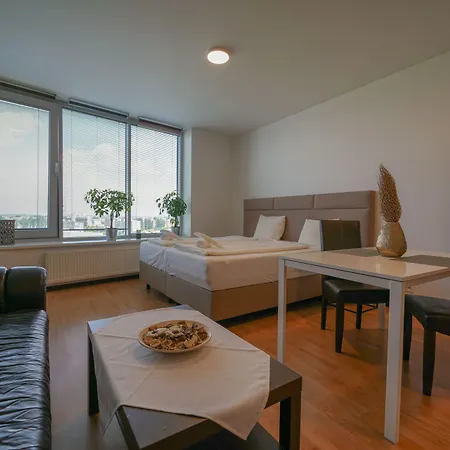 Flora Cozy By Chors Apartmán *